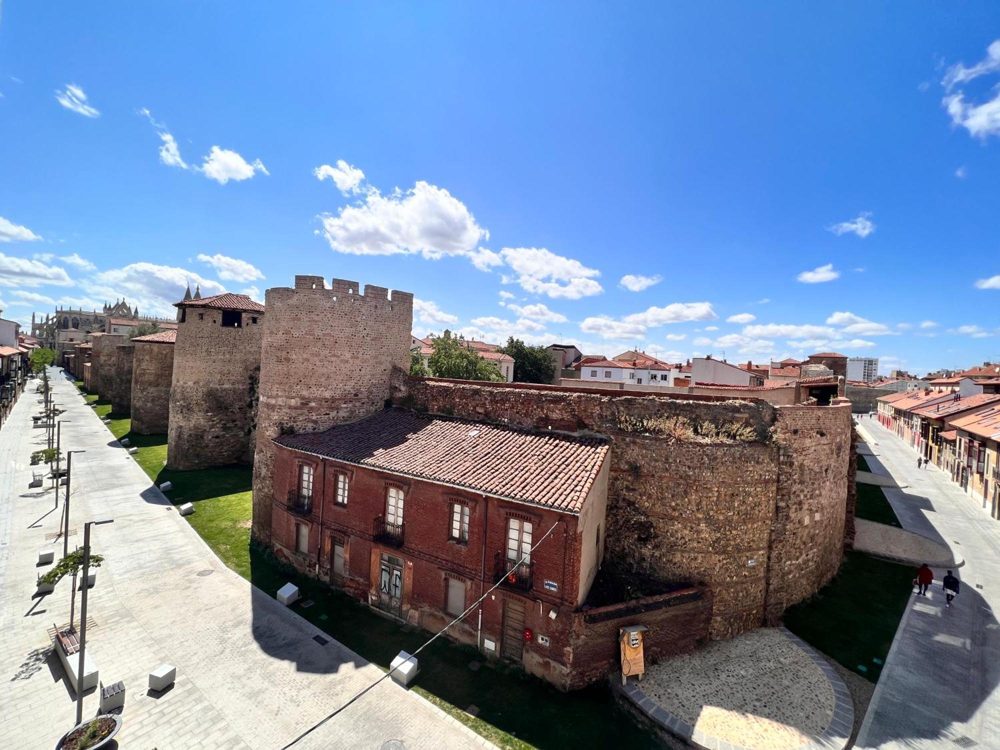Apartamento La Muralla - Leonapartamentos Zewnętrze zdjęcie